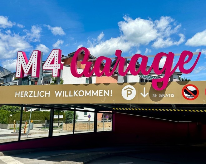 M4 Garage Zufahrt